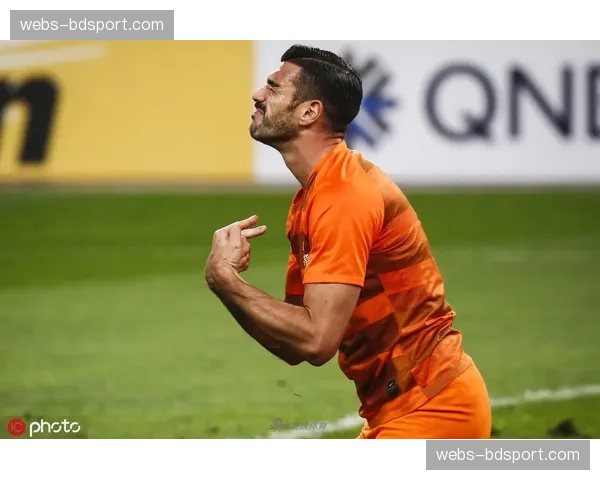 “风格分析：‘墨西哥风暴’阿尔瓦雷斯的身体击打对阵‘美国技巧’安德拉德”